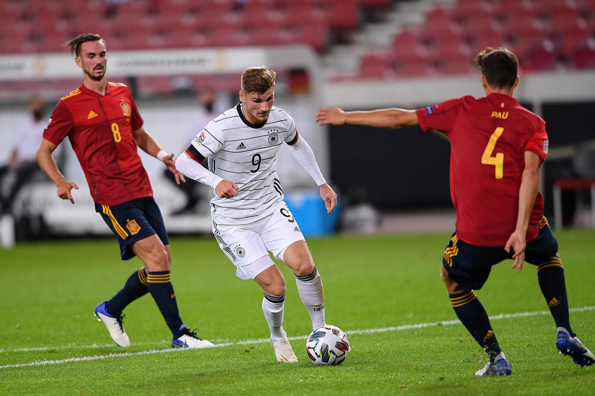 荷兰逼平乌克兰，出线形势严峻的简单介绍