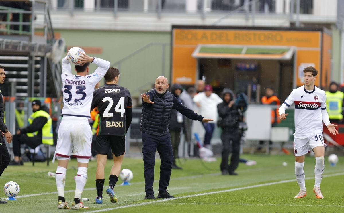 萨索罗主场击败博洛尼亚，重现生机的简单介绍