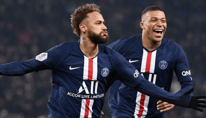 包含巴黎圣日耳曼胜蒙彼利埃，保持领先优势的词条